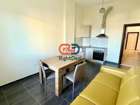 Ne Gjirin E Lalezit, Shitet Super Apartament 1+1 Ideal Per Investim!!