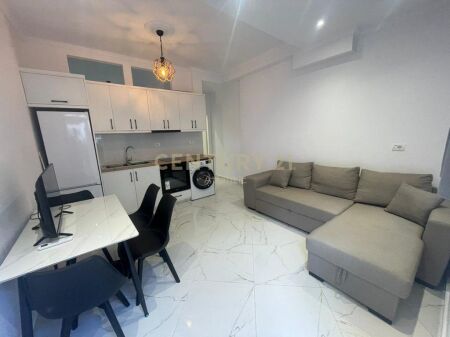 VENDESI APPARTAMENTO 1+1 A SPIAGGIA ILIRIA 75.000 €