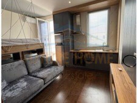 Qera Gasoniere, Kompleksi Tudas, Unaza e Re.