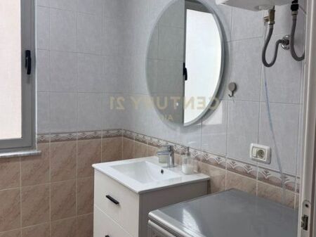 Affittasi 1+1 presso Globe.