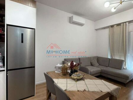 Appartamento 1+1 in vendita Ali Demi complesso Kaimi a Tirana