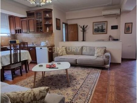 JAPIM ME QIRA APARTAMENT 2+1, ISH BLLOKU