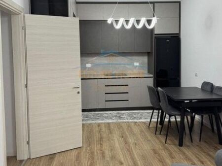 Qera,Apartament 2+1,Kompleksi E-88,Tiranë.
