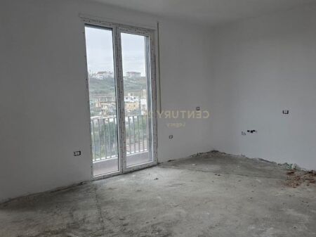 Ali Dem Apartament në Shitje 2+1!