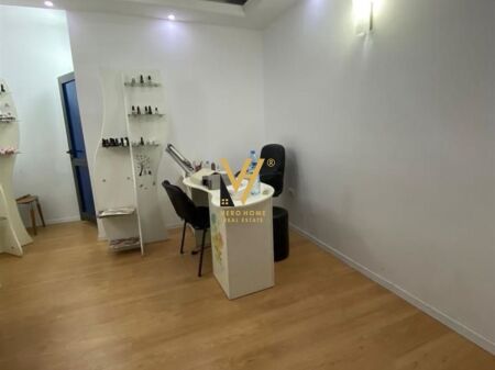 SHOP FOR RENT 20 M2 IN ALI DEM 350 EURO