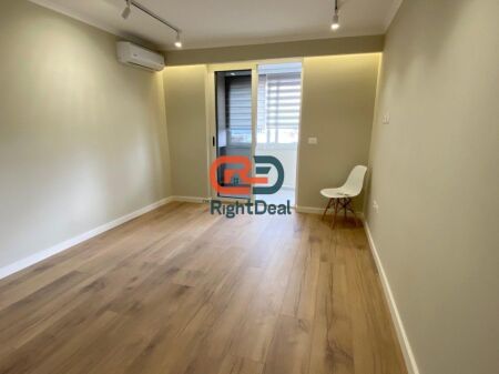 Tek 21-Dhjetori, Shitet Apartament 1+1 Me Planimetri Perfekte!!