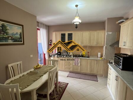 SHITET APARTAMENT 3+1+2T+2BALLKONE ME PAMJE DETI NE VOLLGA!