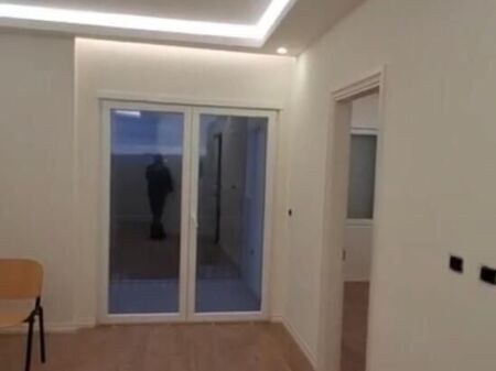 Shitet Apartament 1+1 tek OXA, ne  Fresk