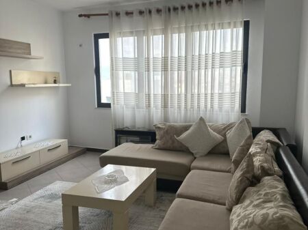 1+1 in Affitto ad Astir