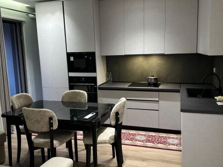 Affittasi 2+1+ Parcheggio Scuola Rossa