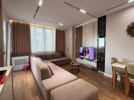 In vendita, Appartamento 2+1+2, Fresk, Tirane.