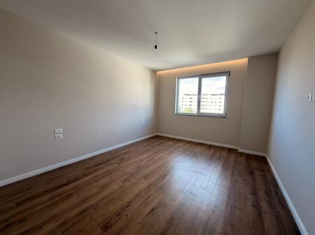 Shitet apartament 1+1 – Golem 📍 Vetëm pak hapa larg detit