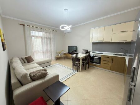 ‼️ Apartament 2+1+2 parkime me qira tek Rr Elbasanit pranë Ambasadës Turke‼️