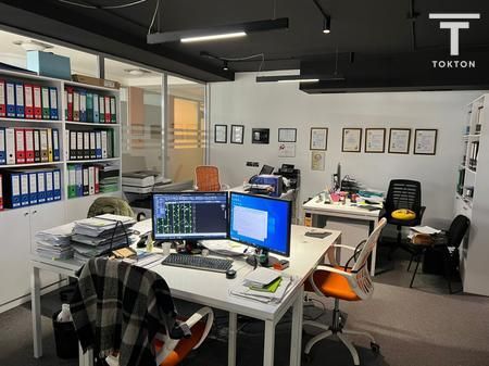 AFFITTO, AMBIENTE PER UFFICI, PAZARI I RI, TIRANA