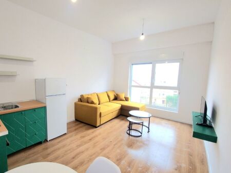 JEPET ME QIRA APARTAMENT 1+1 Mangalem