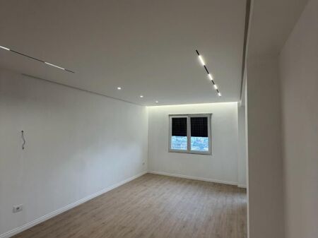 Appartamento 2+1+2 in Vendita a Kamez