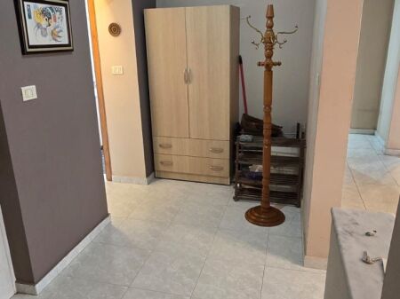 Shitet apartament 3+1 pas Fakultetit te Shkencave!