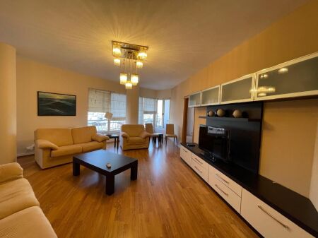 Appartamento 2+1+2 in Affitto – Vicino al Municipio, Durazzo