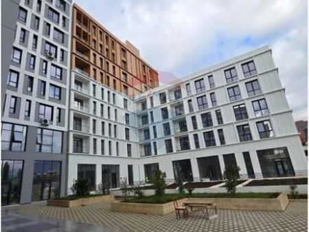 Apartament 2+1 me qera tek Bulevardi i Ri !