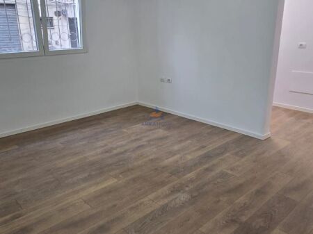 SHITET APARTAMENT 1+1+TUALET "ALI DEMI PRANE SHKOLLES 1 MAJI" 137000 EURO