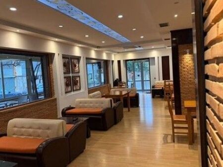 Business Premises for Rent – Fresk, Muhamet Deliu Street