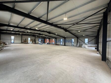 Affittasi – Primo piano del capannone, Kashar, Tirana