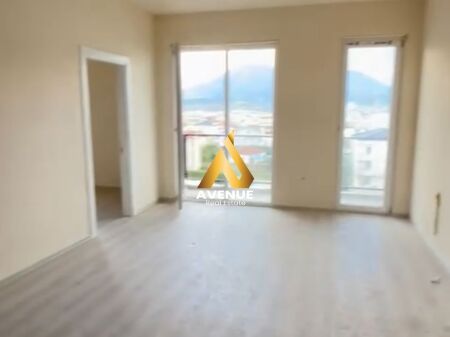 JEPET ME QERA APARTAMENT 2+1 BOSH – BATHORE