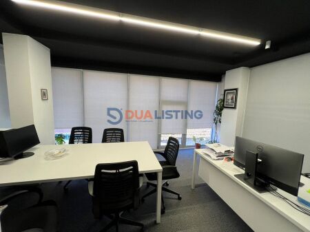 UFFICIO ARREDATO IN AFFITTO AL NUOVO MERCATO !!