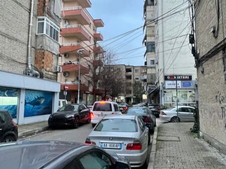 SHITET APARTAMENT 2+1 ( KONVERTUAR 3+1) IRFAN TOMINI