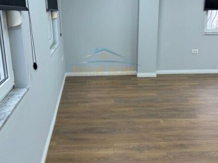 Rent, Office, Center, Tirana!