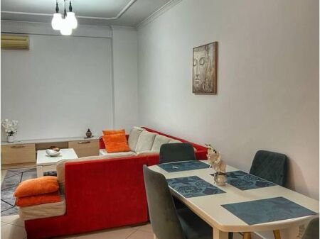 Apartament 2+1+2 per qira te Kodra e Diellit