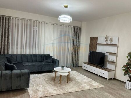 Qera, Apartament 2+1, Liqeni i Thate, Tirane.