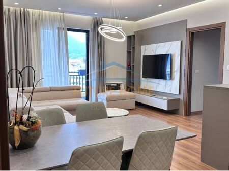 jepet per qera,apartament 2+1+2,Farmacia 10