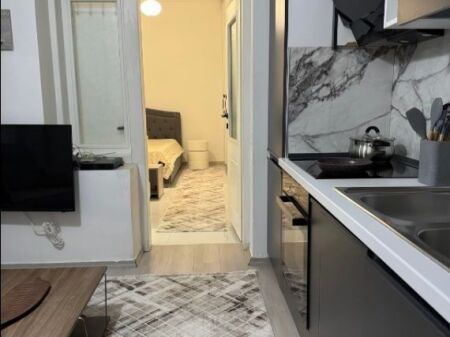 Japim apartament me qera te Rruga e Dibres