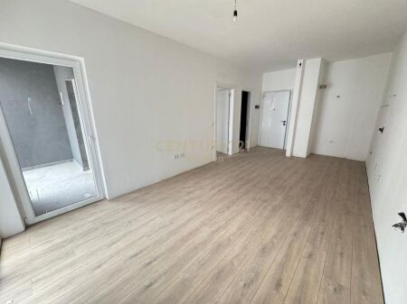 APARTAMENT 1+1 + POST PARKIMI TIRANA ENTRY 2 . 105,000 €