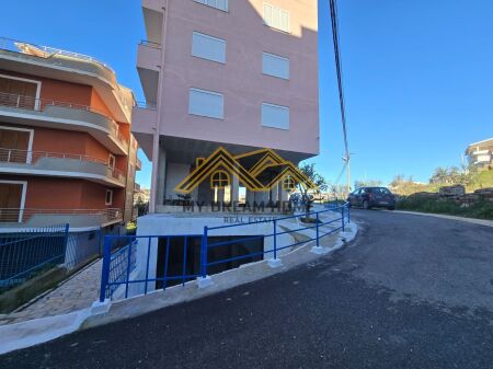 UNITÀ COMMERCIALE E CANTINA IN VENDITA PLEPA, DURRES!