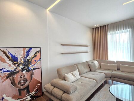 Appartamento di lusso supet in affitto Delijorgj