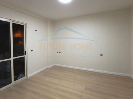 Shitet, Apartament 3+1, Kodra e Diellit,Tirana