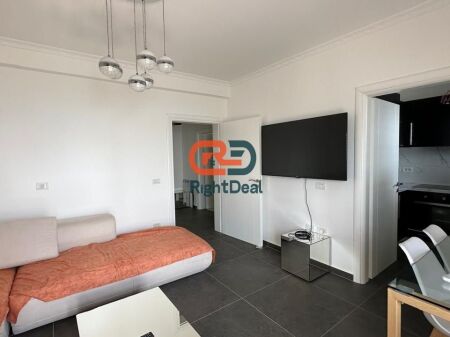 Tek Shkembi I Kavajes, Shitet Penthouse, I Investuar Totalisht Me Pamje Nga Deti!!