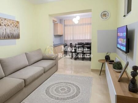 Affitto | Appartamento 2 + 1 | Centro | 640 €/mese