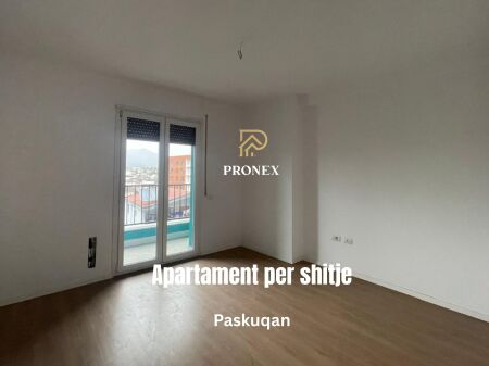 Shitet Apartament - Paskuqan
