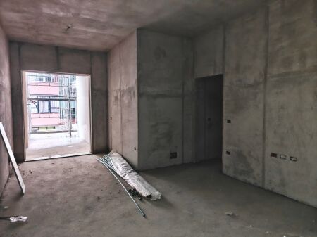 Shitet Aparament 3+1 ne Bathore