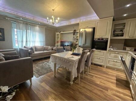 Appartamento - In Vendita - 9 Piani 530571009-44