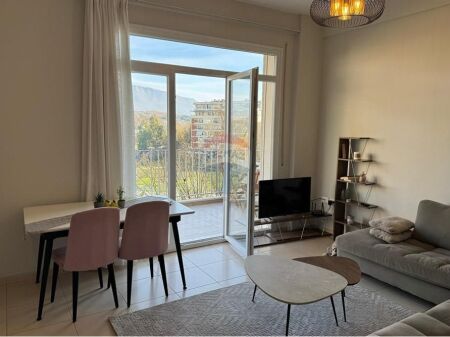 Apartament 2+1 per qira tek kopshti botanik !