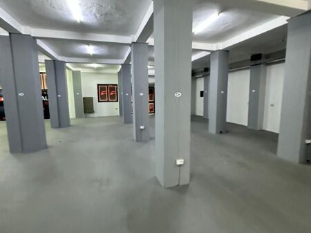 JEPET ME QERA AMBIENT BIZNESI PRANE SPITALIT ,DURRES