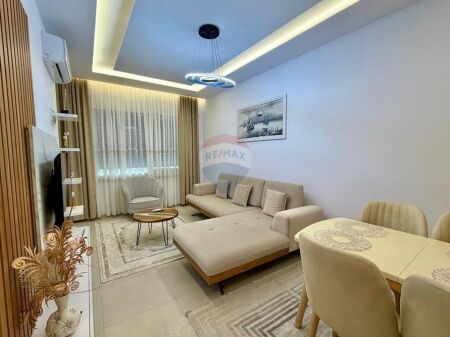 Apartament 2+1 + Parkim për Qira