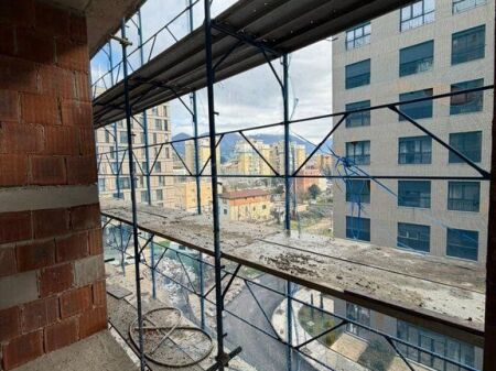 OCCASIONE In vendita, Appartamento 2+1+2, Campo di Aviazione, Tirana