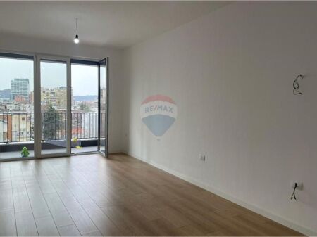 Office for rent near the American Embassy!