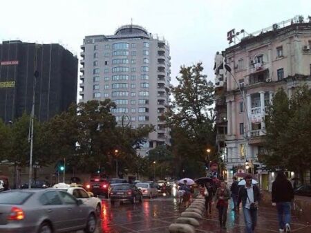 Locale commerciale in affitto a Bllok