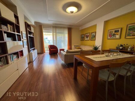 Apartament 2+1+2 Për Shitje në Ish Bllok 650,000 €